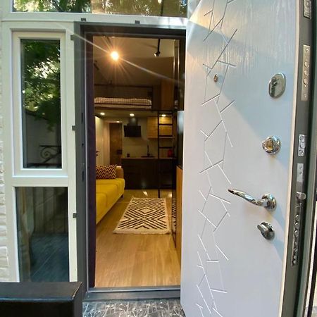 Leogrand Apartments On Filatova 12 리비프 외부 사진