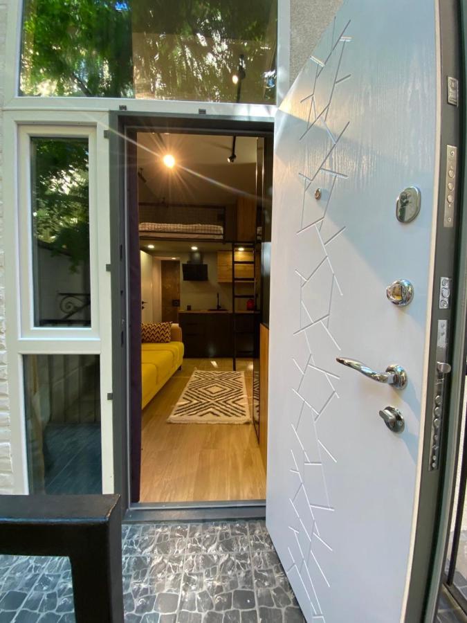 Leogrand Apartments On Filatova 12 리비프 외부 사진